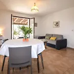 Gorgeous In Querciolo With Swimming Pool Venzolasca