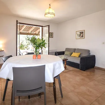 Gorgeous In Querciolo With Swimming Pool Venzolasca