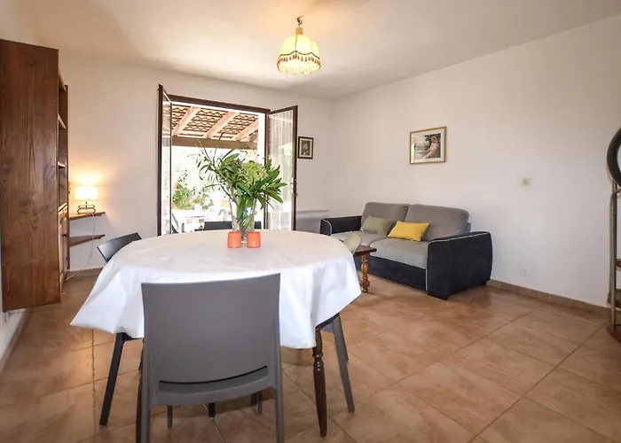 Stunning In Querciolo Venzolasca